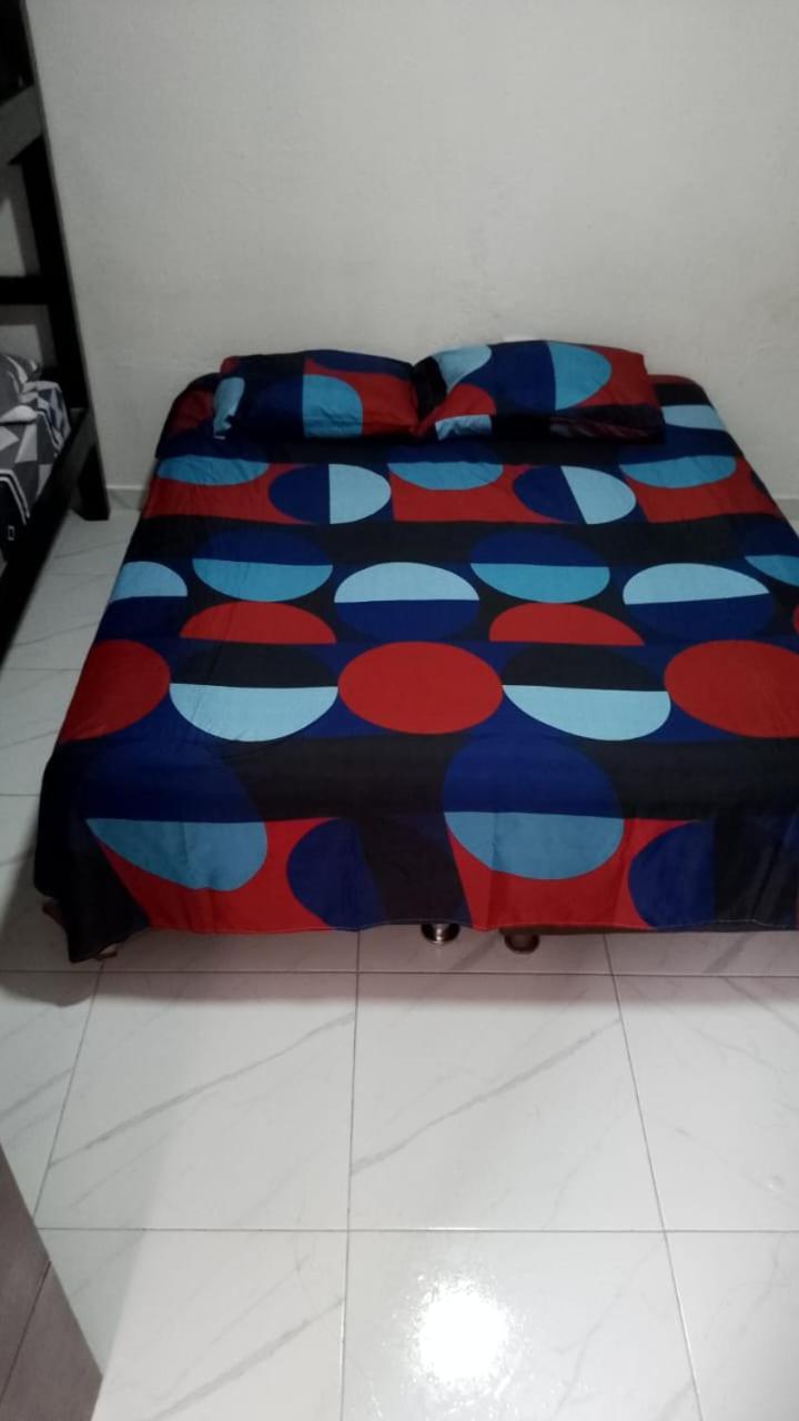 La Medellin Hostal Картахена Экстерьер фото