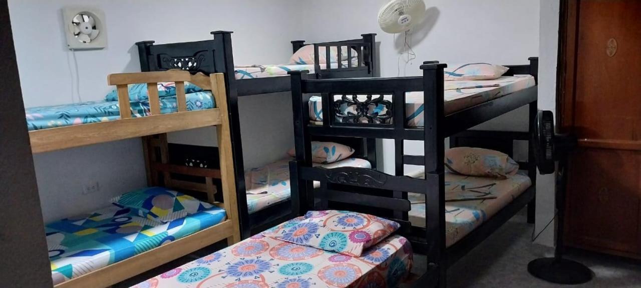 La Medellin Hostal Картахена Экстерьер фото