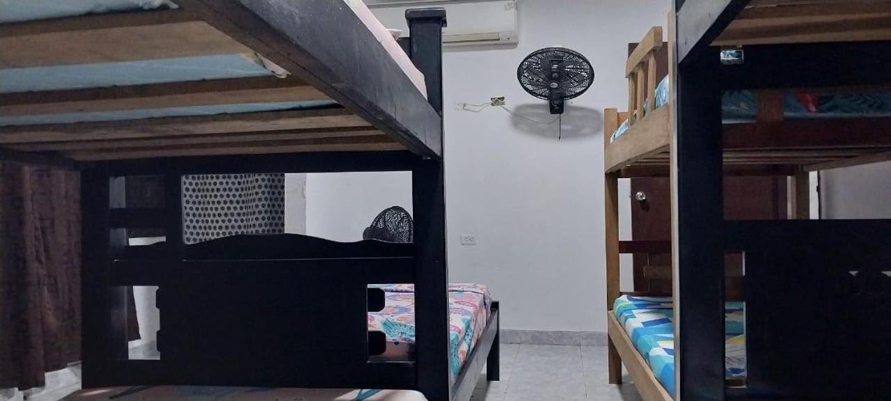 La Medellin Hostal Картахена Экстерьер фото